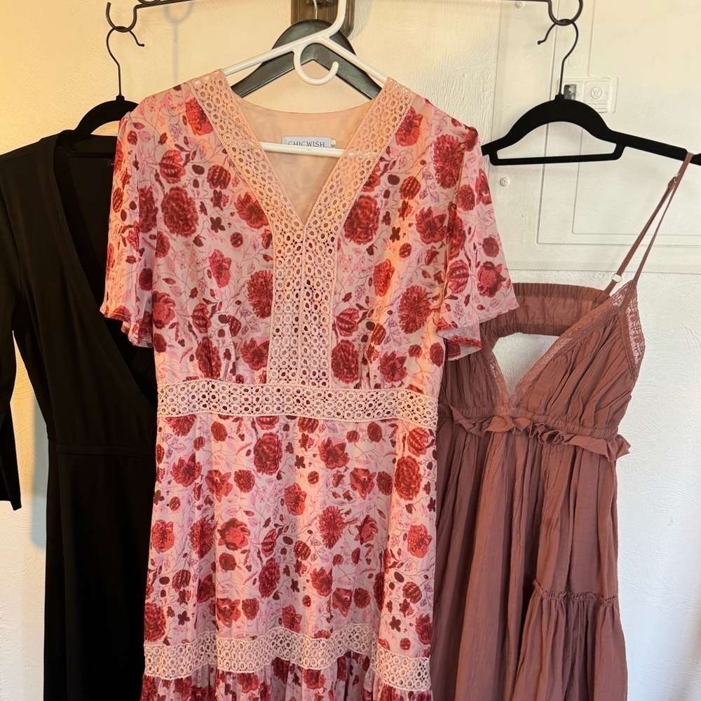 Small cottagecore boho tier ROTES GEHÄKELTES CHIFFON-KLEID MIT BLUMENMUSTER - Picture 10 of 11